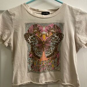 🦋Girls butterfly cropped t-shirt🦋 Only worn Once!Brand: Originality (Dillards)
